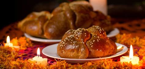 Pan De Muerto Con Ajonjolí Chef Oropeza
