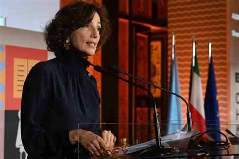 Unesco A Napoli La Dg Azoulay Proteggere Il Patrimonio Dal Turismo