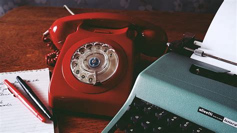 2k Free Download Phone Retro Vintage Red 169 Background Antique Red Hd Wallpaper Peakpx