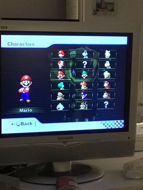 [MKWII] I see people who have 24 characters on Mario kart Wii, but I