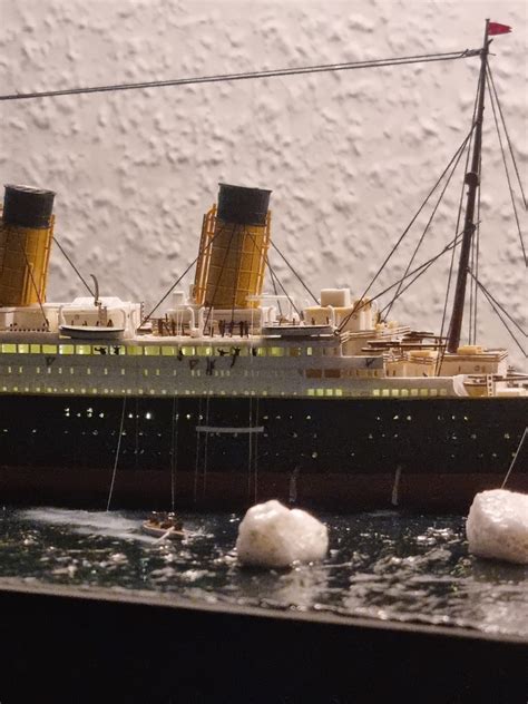 Handcrafted Titanic Model Icy Waters Diorama - Etsy