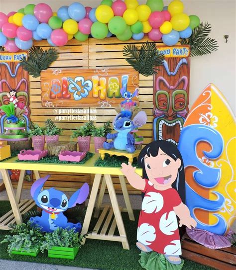 Decoracion De Fiesta Lilo Y Stich Ideas Para Decorar Una Fiesta De Lilo In 2021 2nd Birthday