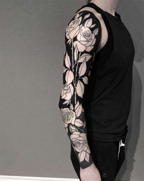 Manga De Tatuaje Estilo Blackwork Y Rosas Tatuaje Blackout Mangas