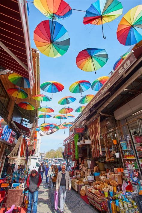 Istanbul Istanbul April Everyday Life On The Market Street