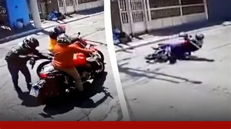 Vídeo Jovem morre ao cair de moto logo após praticar rouboVídeo Jovem