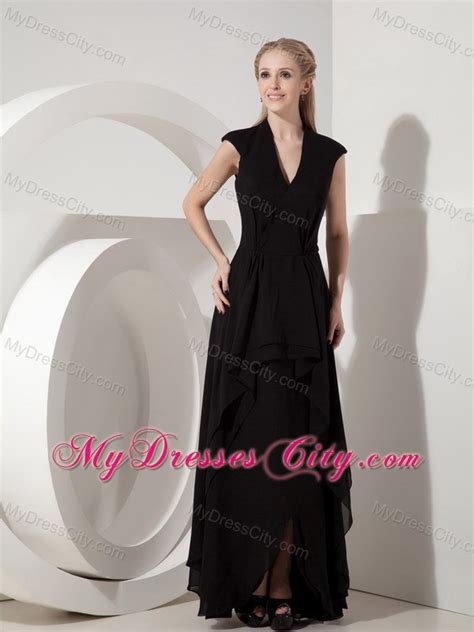 Long Black Chiffon V Neck Ruched Mother Of The Bride Dress