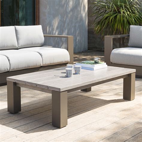 Tips Para Decorar Tu Mesa Exterior