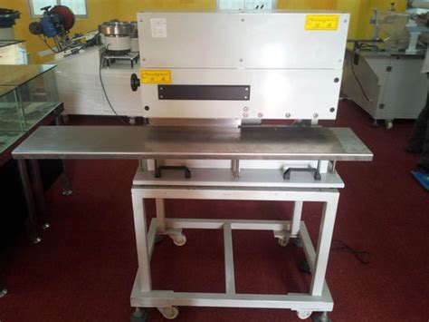 Electric Pcb Depaneling Machine For Fr Aluminium Substrate