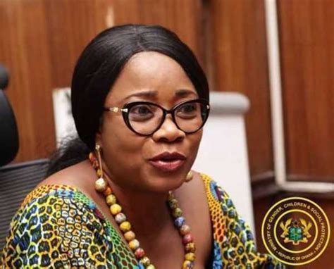 Nude Photos Offence To Share Akuapem Poloos Nude Photos