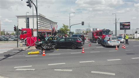 Tragiczny wypadek na Grota Roweckiego jedna osoba nie żyje