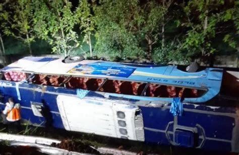 Bus Rombongan Peziarah Tangsel Kecelakaan Di Tol Cipali 1 Meninggal 27