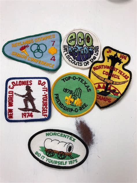 Set Of Six Vintage Girl Scout Badges Scout Memoribilia Vintage Sew On