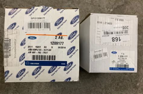 Замена ПТФ — Ford Focus Hatchback III, 2 л, 2011 года | электроника ...