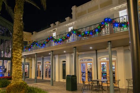 PHOTOS: Port Orleans French Quarter Gets Jazzed-Up for Christmas 2019 ...