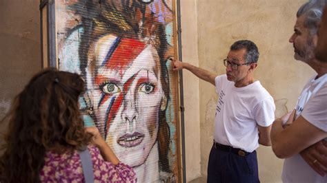 El Grafiti De Bowie De Jes S Arr E Llega A L Etno Cultur Plaza