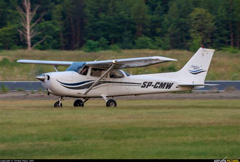 SP CMW Aeroklub Nadwislanski Cessna 172 Skyhawk All Models Except RG