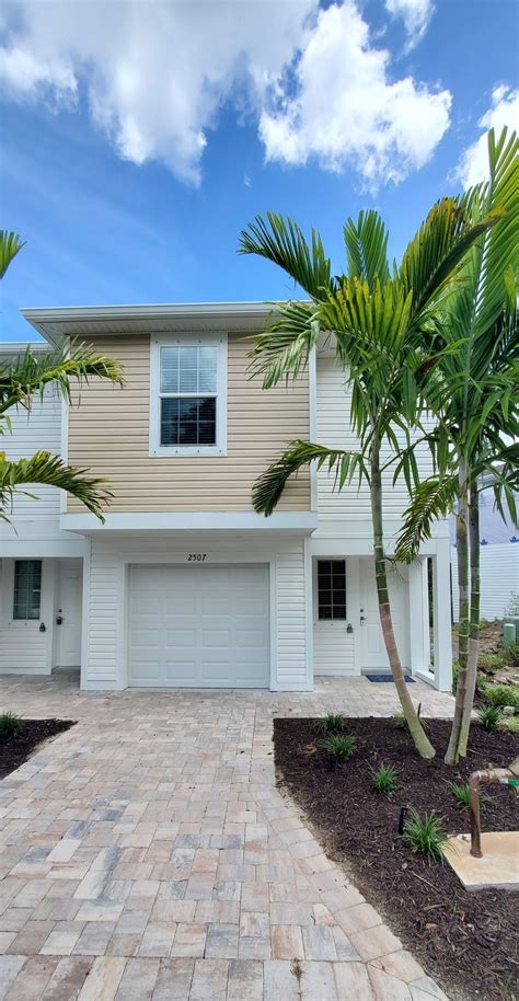 Bradenton - Cypress Walk - New Construction Townhome - Sarasota