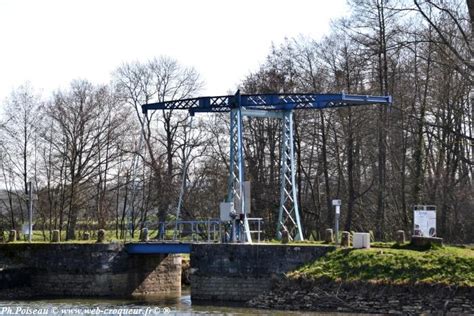 Pont Levis De Dirol Un Patrimoine