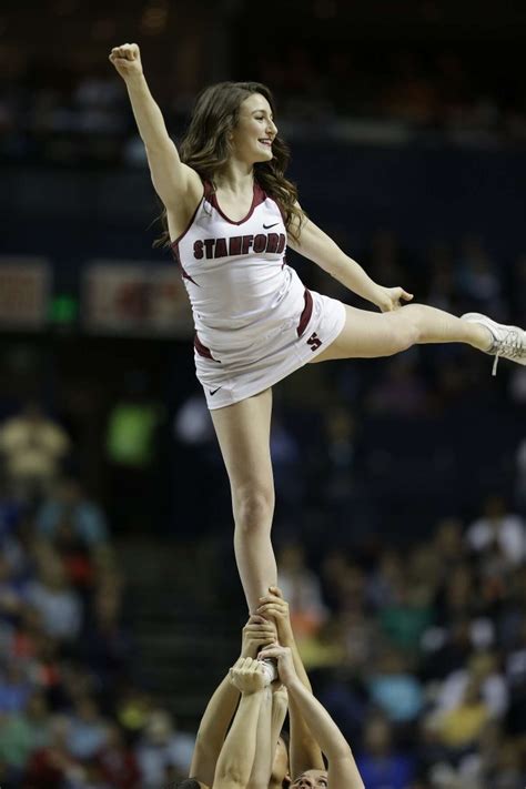 Uconn Women Stay Perfect To Play For 9th Title