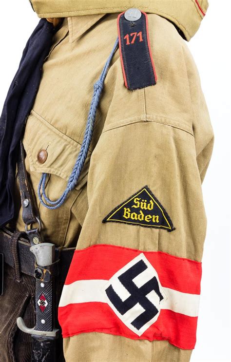 Lot HITLER YOUTH UNIFORM SUD BADEN