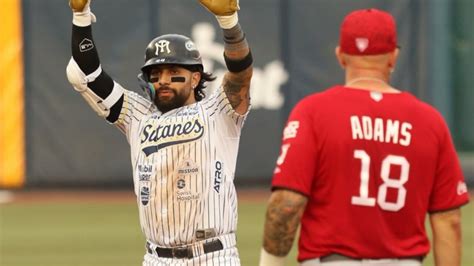 Jugadores De Venados De Mazatl N Lucen En El Arranque Del Beisbol De