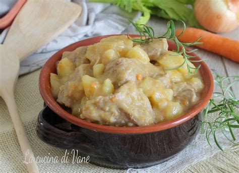 Spezzatino Con Le Patate In Bianco Ricetta Secondo Piatto Di Carne Con