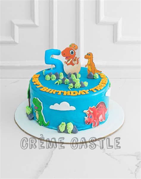 Dinosaur Bunch Cake. Baby Dinos Cake. Noida & Gurgaon – Creme Castle