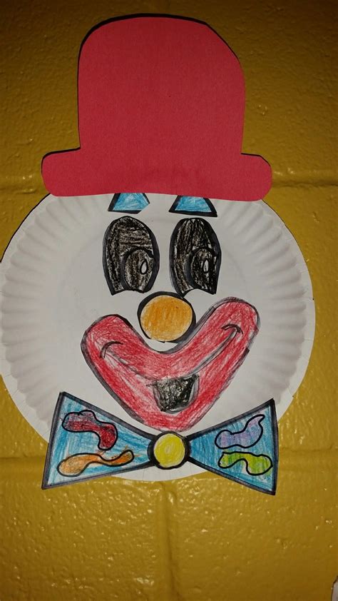 Paper Plate Clown Preschool Craft Preschool Crafts Circus Theme Clown