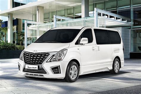 Discontinued Hyundai Grand Starex Royale Features And Specs Zigwheels
