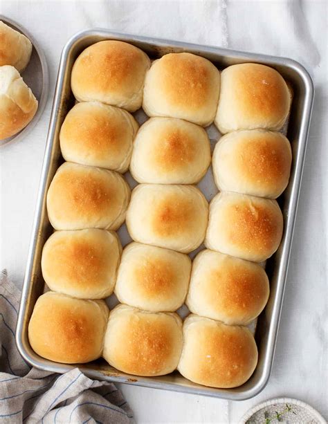 Homemade Dinner Rolls Recipe - Love and Lemons