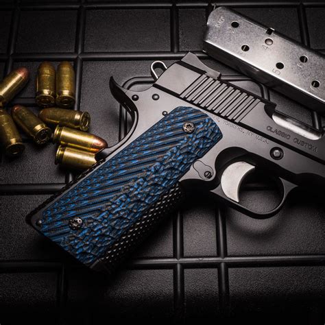 1911 Grips Full Size W Vz Operator Iii™ Texture