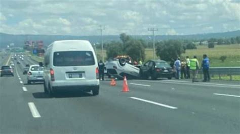 VIDEO Dejan dos accidentes un conductor muerto en la autopista México