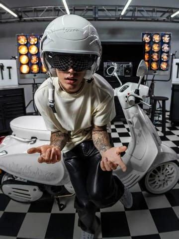 Vespa Justin Bieber edition launched