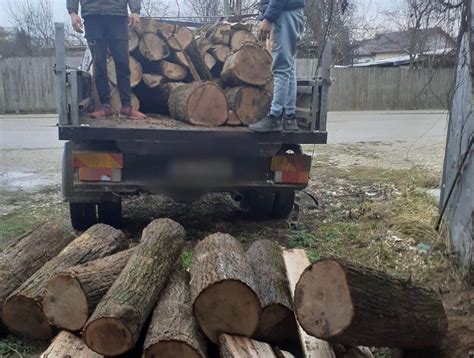 S a ales cu amendă și a rămas și fără lemne Bărbat din Dâmbovița