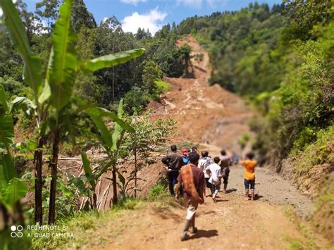 Longsor Di Tana Toraja 3 Orang Sekeluarga Tewas Dan 20 Kk Mengungsi