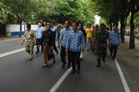 InfoPublik PKL Depan Eks PG Colomadu Direlokasi Ke Kawasan Sumur Bor