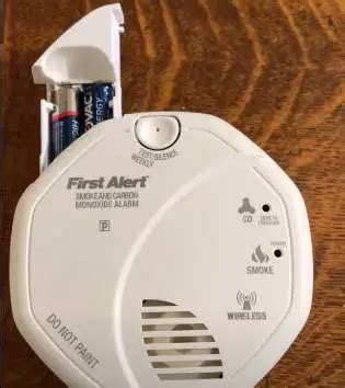 First Alert Vs Kidde Smoke Alarms In Depth Comparison