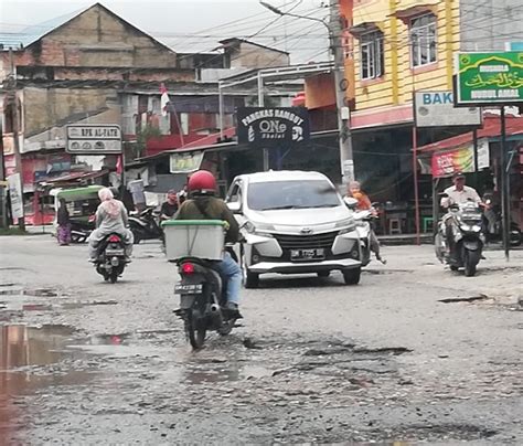 Perbaikan Jalan Rusak Di Pekanbaru Pemprov Minta Pemko Segera