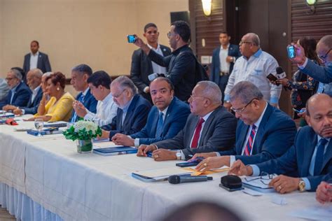 Presidente Abinader Encabeza Reuni N De La Direcci N Ejecutiva Del Prm