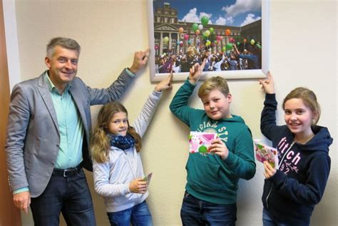 Luftballonwettbewerb Preise An Gewinner Bergeben Gymnasium Am