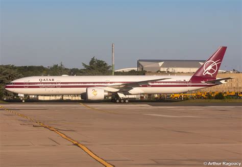 Qatar Boeing Dz Er A Bac Cdg Ragoucy Arthur Flickr