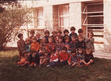 Photo De Classe Moyenne Section Maternelle 1977 De 1977 LES MURIERS