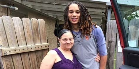 Who Are Brittney Griner S Parents Classified Mom