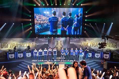 Flash Wolves Advance To The Group Stage Of Msi By Obliterating Supermassive