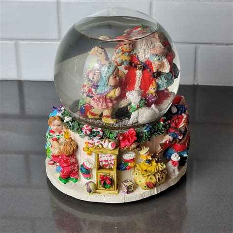 Vintage Christmas Snowglobe - Etsy