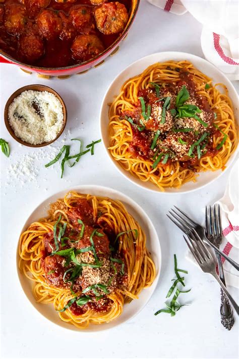 Homemade Spaghetti And Meatballs Valerie S Kitchen Karinokada