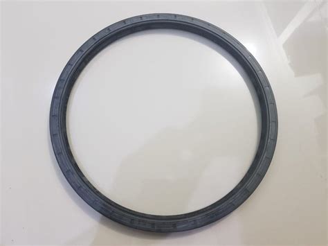 Jual Oil Seal Tc Tc X X Nbr Taiwan Di Lapak