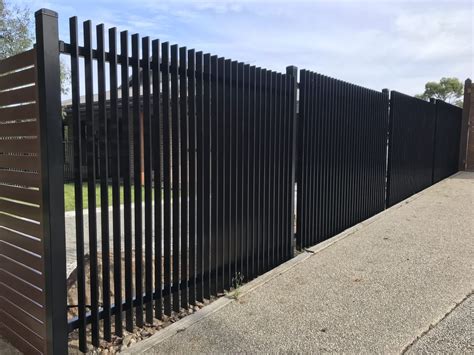 Blade Vertical Slat Fencing And Driveway Gates Melbourne Pinnacle Fencing