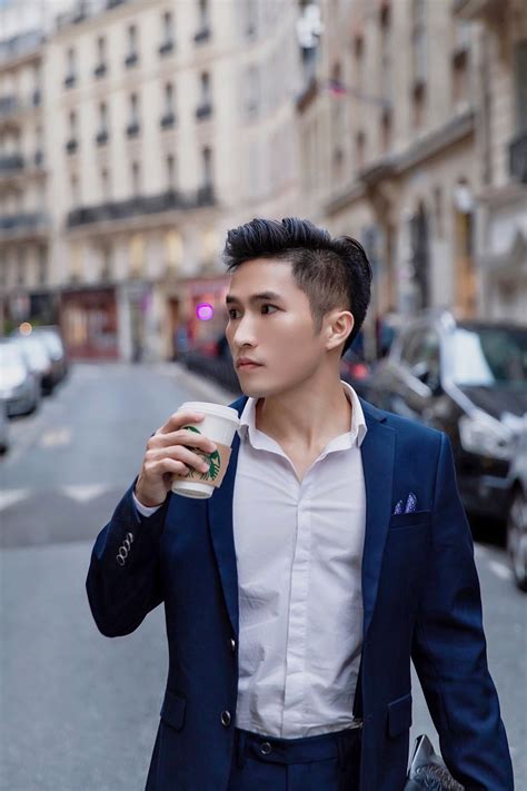 Muscular Big Cock Gay Escort Barcelona Taiwanese Male Escort In Barcelona