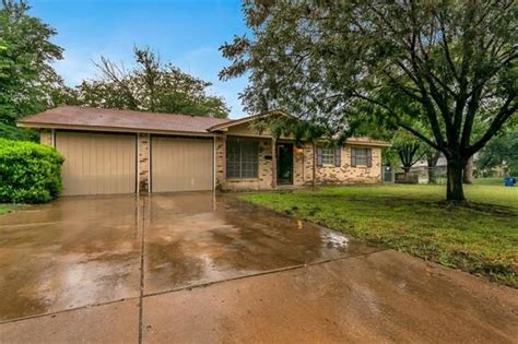 620 Christie Ct Everman Tx 76140 ®